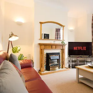  Holiday home Host & - Beechville United Kingdom